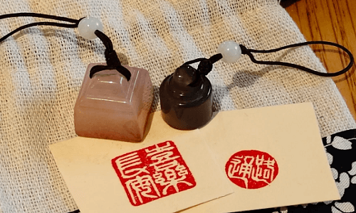 Calligraphy- and-Seal-Carving-Experience-in-Xi'an